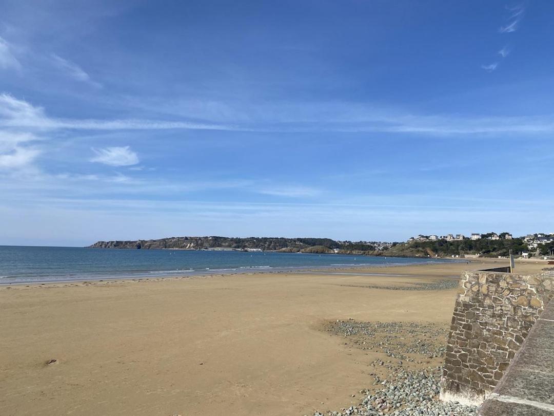 441 - A Erquy, En Bordure De La Tres Belle Plage De Caroual 2Km De Sables Fin 外观 照片